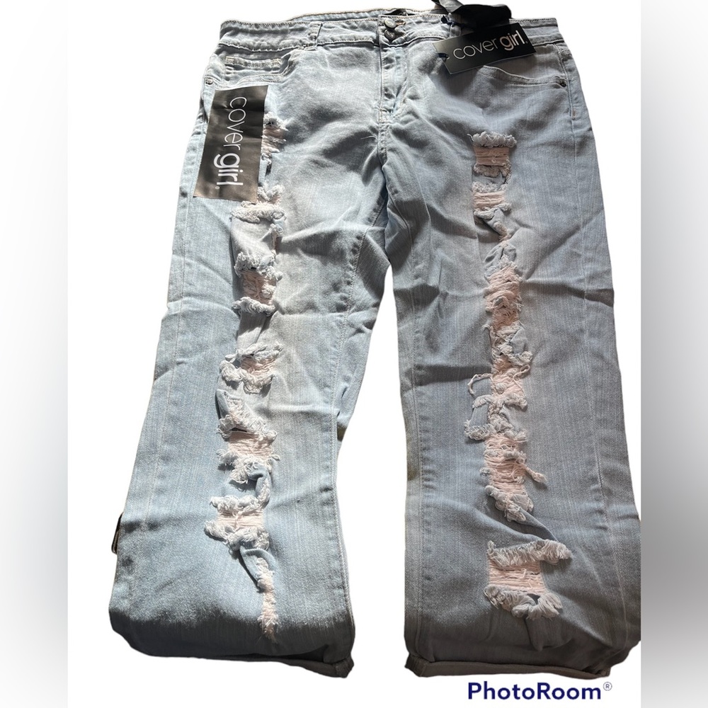 Cover Girl distressed Jeans